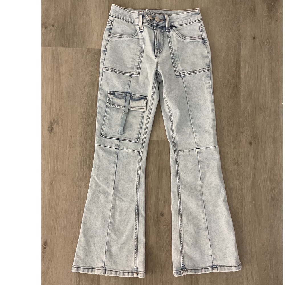 Justice Girls Light Acid Wash Flare Cargo Jeans Size 10 Double Button Y2K Retro